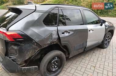 Позашляховик / Кросовер Toyota RAV4 2020 в  фото 16 Позашляховик / Кросовер Toyota RAV4 2020 в