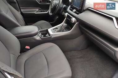 Позашляховик / Кросовер Toyota RAV4 2020 в  фото 23 Позашляховик / Кросовер Toyota RAV4 2020 в