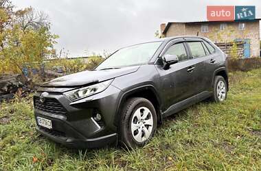 Внедорожник / Кроссовер Toyota RAV4 2020 в Прилуках