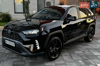Позашляховик / Кросовер Toyota RAV4 2021 в Києві