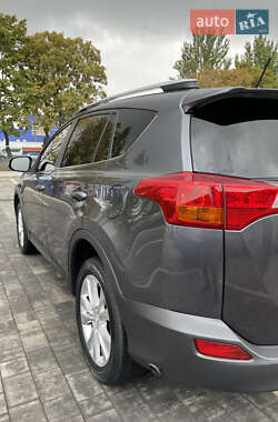 Позашляховик / Кросовер Toyota RAV4 2014 в  фото 31 Позашляховик / Кросовер Toyota RAV4 2014 в