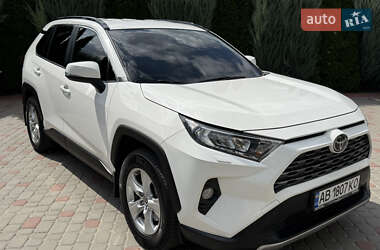 Позашляховик / Кросовер Toyota RAV4 2020 в Тульчині