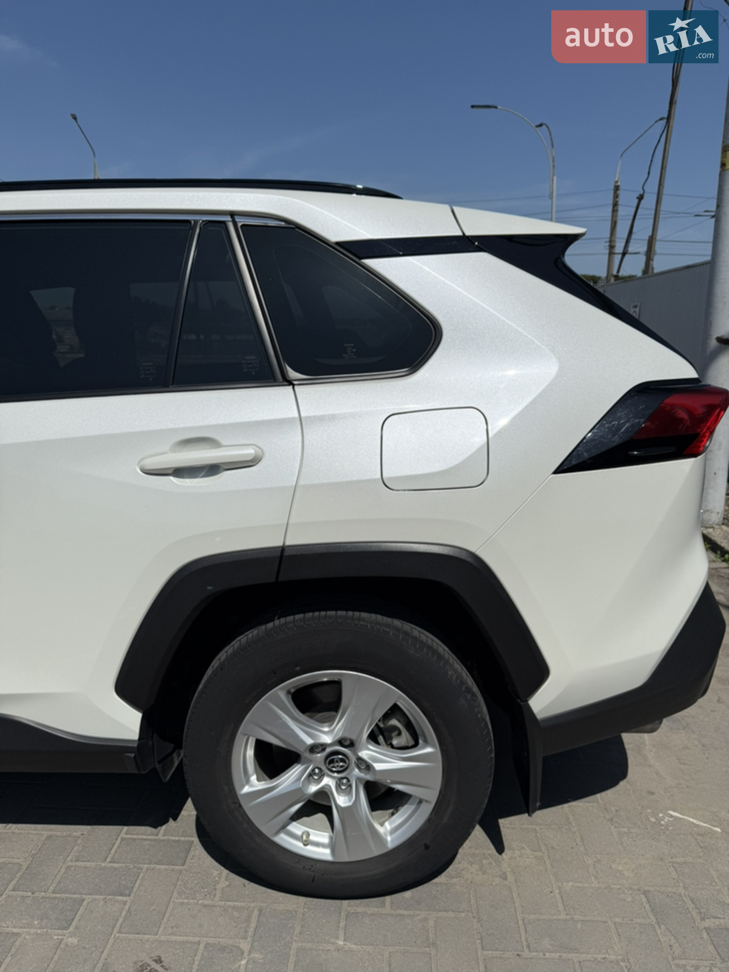 2019 Toyota RAV 4 - мініатюра 10