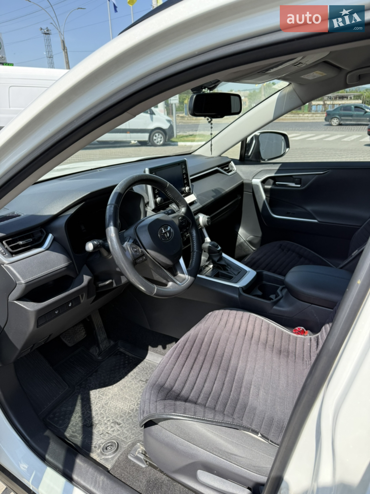 2019 Toyota RAV 4 - мініатюра 13