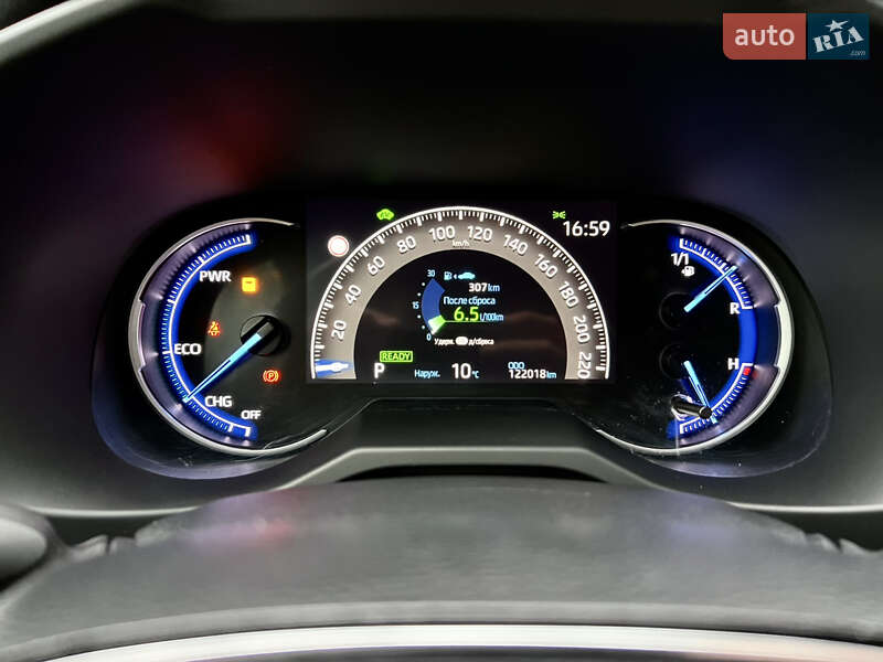 Внедорожник / Кроссовер Toyota RAV4 2020 в Киеве