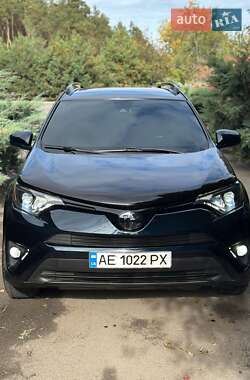 Позашляховик / Кросовер Toyota RAV4 2017 в Новомосковську