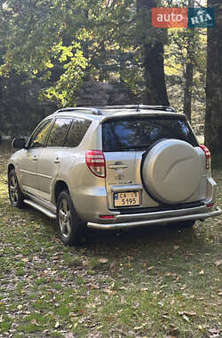 Внедорожник / Кроссовер Toyota RAV4 2011 в 
