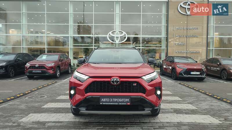 Внедорожник / Кроссовер Toyota RAV4 2023 в Киеве