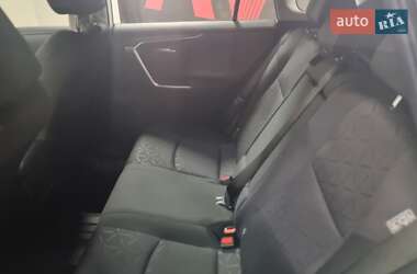 Внедорожник / Кроссовер Toyota RAV4 2022 в 