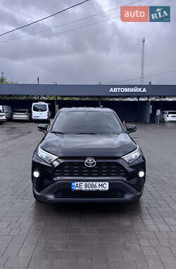 Внедорожник / Кроссовер Toyota RAV4 2020 в 