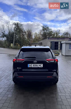 Внедорожник / Кроссовер Toyota RAV4 2020 в 