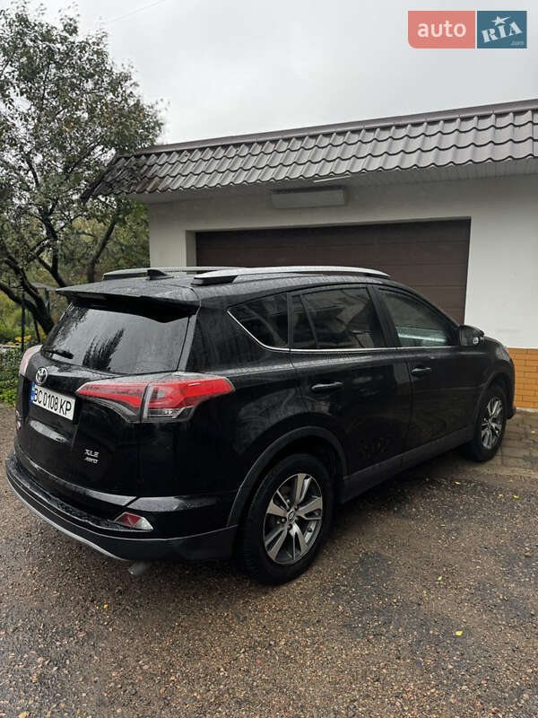 Позашляховик / Кросовер Toyota RAV4 2016 в Львові фото 14 Позашляховик / Кросовер Toyota RAV4 2016 в Львові