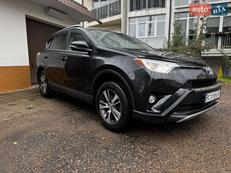 Позашляховик / Кросовер Toyota RAV4 2016 в Львові фото 6 Позашляховик / Кросовер Toyota RAV4 2016 в Львові