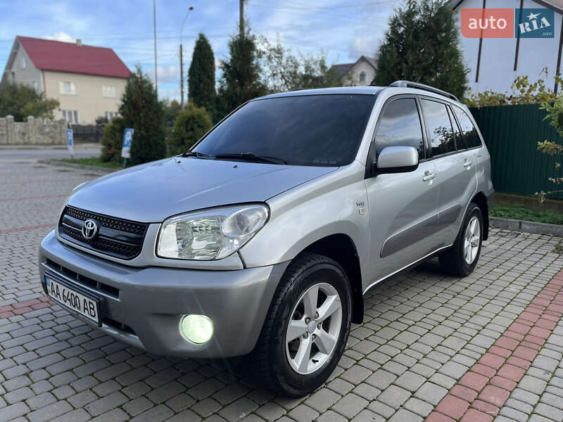 Toyota RAV4 2004 Toyota RAV4 2004