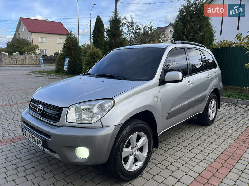 Внедорожник / Кроссовер Toyota RAV4 2004 в Ивано-Франковске фото 4 Внедорожник / Кроссовер Toyota RAV4 2004 в Ивано-Франковске