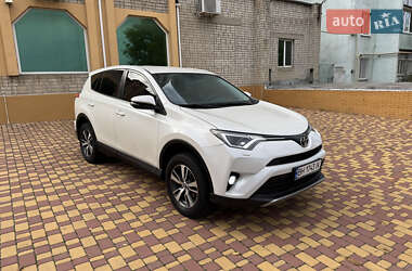 Внедорожник / Кроссовер Toyota RAV4 2017 в Черноморске