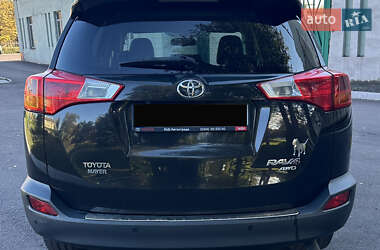 Внедорожник / Кроссовер Toyota RAV4 2014 в 
