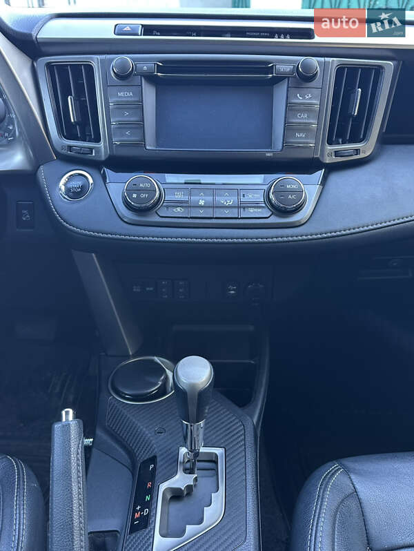 Внедорожник / Кроссовер Toyota RAV4 2014 в Днепре