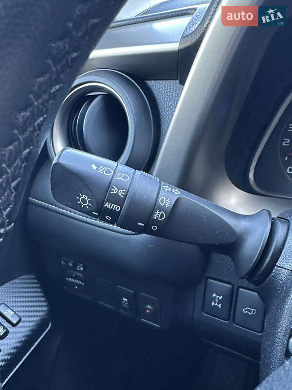 Внедорожник / Кроссовер Toyota RAV4 2014 в Днепре