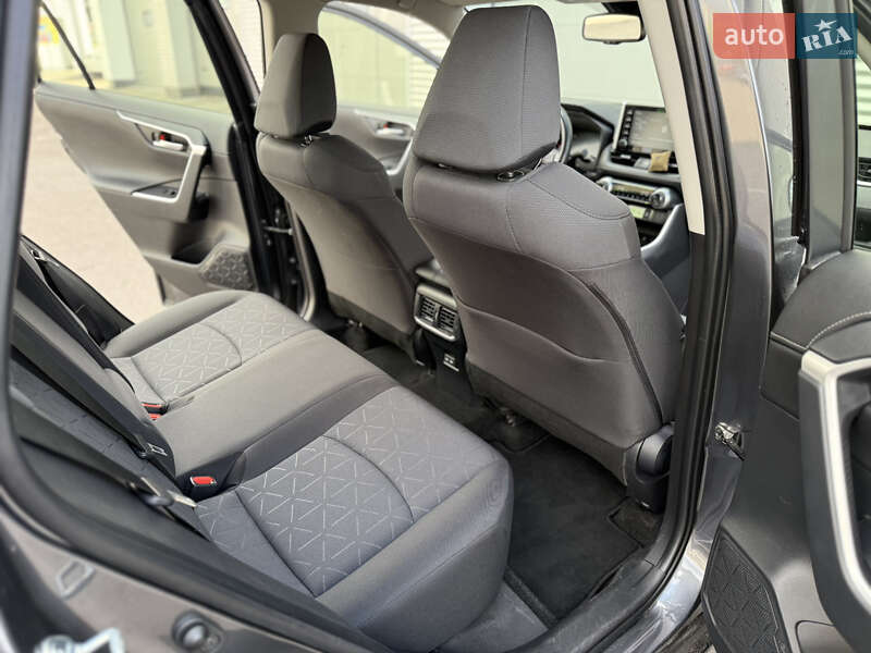 Внедорожник / Кроссовер Toyota RAV4 2022 в Киеве