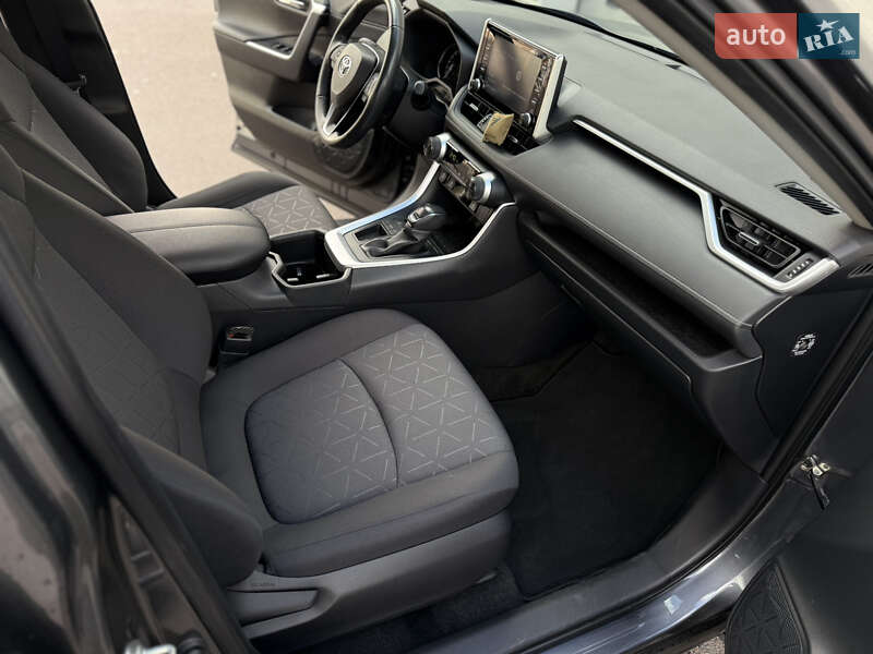 Внедорожник / Кроссовер Toyota RAV4 2022 в Киеве