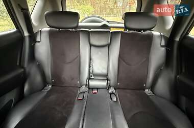 Внедорожник / Кроссовер Toyota RAV4 2012 в 