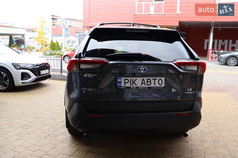 Внедорожник / Кроссовер Toyota RAV4 2023 в Львове