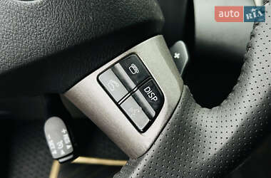 Внедорожник / Кроссовер Toyota RAV4 2010 в 