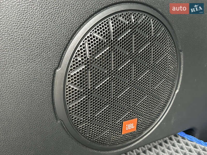 Внедорожник / Кроссовер Toyota RAV4 2020 в Николаеве