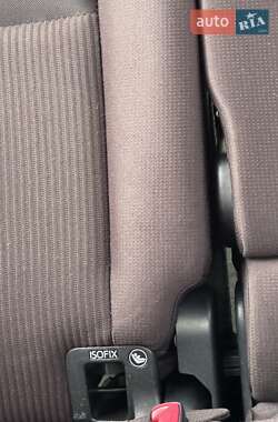 Внедорожник / Кроссовер Toyota RAV4 2014 в 