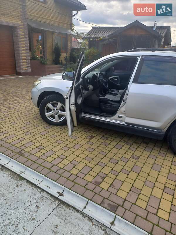 Позашляховик / Кросовер Toyota RAV4 2007 в Калуші