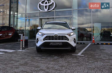 Внедорожник / Кроссовер Toyota RAV4 2023 в 