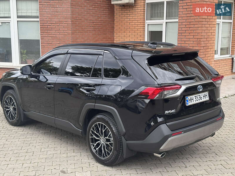 Внедорожник / Кроссовер Toyota RAV4 2023 в Одессе фото 3 Внедорожник / Кроссовер Toyota RAV4 2023 в Одессе
