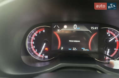 Позашляховик / Кросовер Toyota RAV4 2020 в 