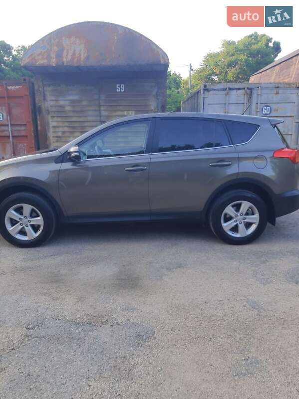 Внедорожник / Кроссовер Toyota RAV4 2013 в Одессе фото 5 Внедорожник / Кроссовер Toyota RAV4 2013 в Одессе