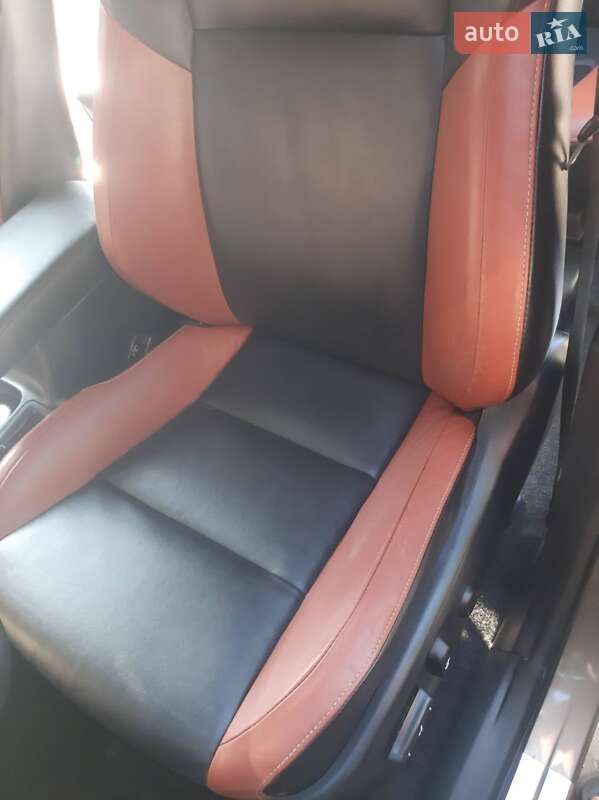 Внедорожник / Кроссовер Toyota RAV4 2013 в Одессе фото 15 Внедорожник / Кроссовер Toyota RAV4 2013 в Одессе