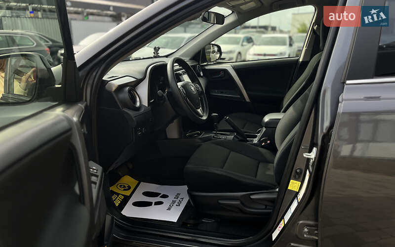 Внедорожник / Кроссовер Toyota RAV4 2018 в Мукачево фото 17 Внедорожник / Кроссовер Toyota RAV4 2018 в Мукачево