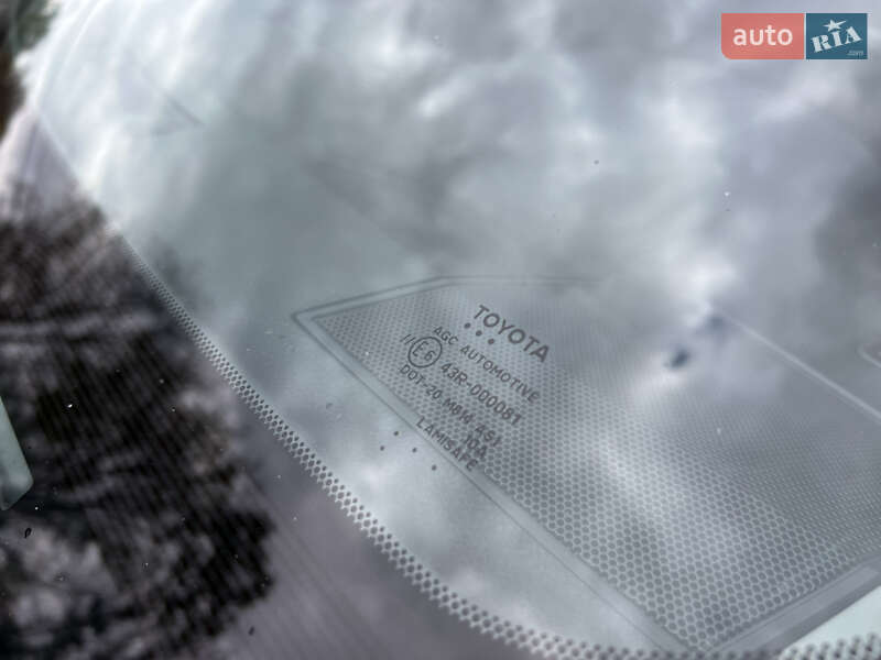 Внедорожник / Кроссовер Toyota RAV4 2017 в Днепре