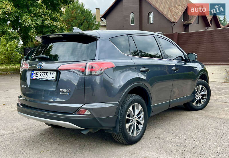 Внедорожник / Кроссовер Toyota RAV4 2017 в Днепре