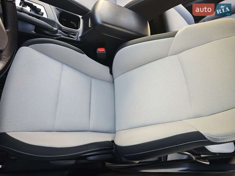 Внедорожник / Кроссовер Toyota RAV4 2016 в Одессе фото 27 Внедорожник / Кроссовер Toyota RAV4 2016 в Одессе