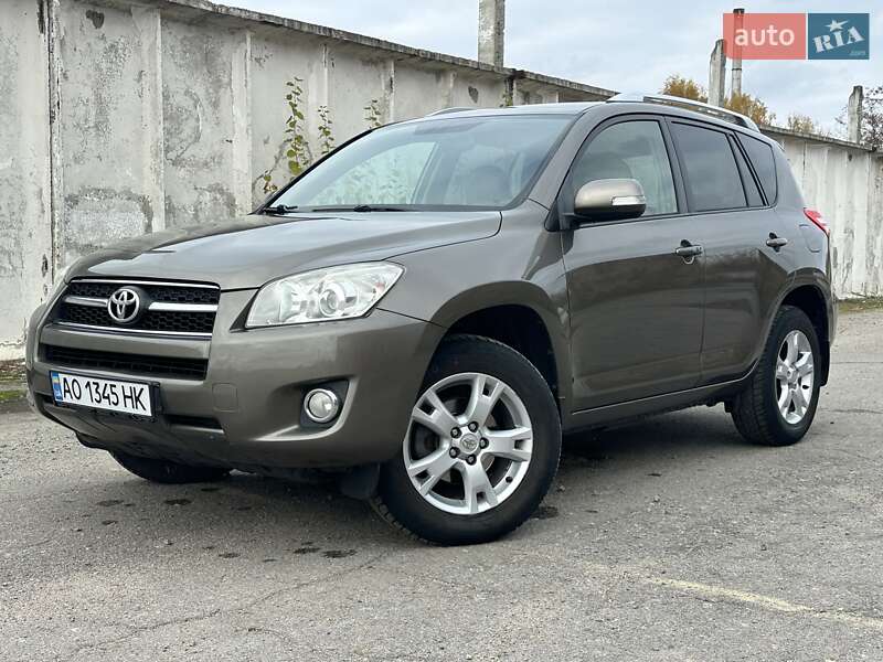 Внедорожник / Кроссовер Toyota RAV4 2009 в Сумах