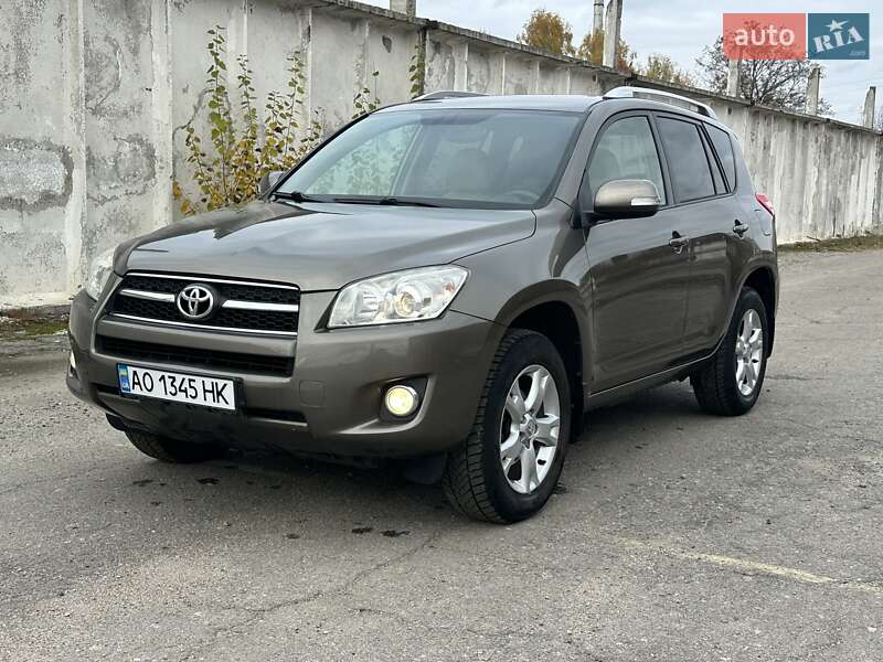 Внедорожник / Кроссовер Toyota RAV4 2009 в Сумах