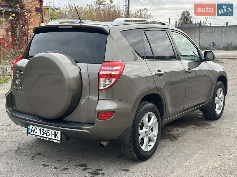 Внедорожник / Кроссовер Toyota RAV4 2009 в Сумах