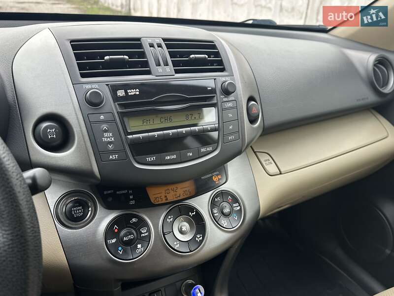 Внедорожник / Кроссовер Toyota RAV4 2009 в Сумах