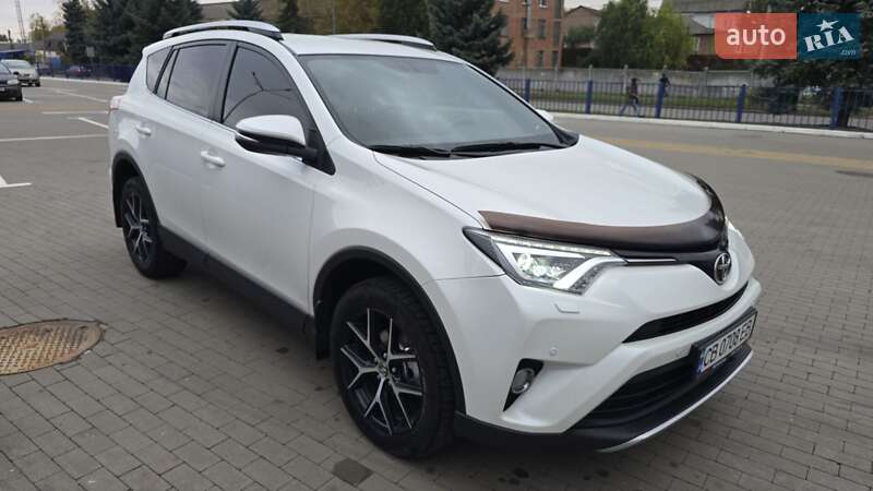 Позашляховик / Кросовер Toyota RAV4 2016 в Прилуках