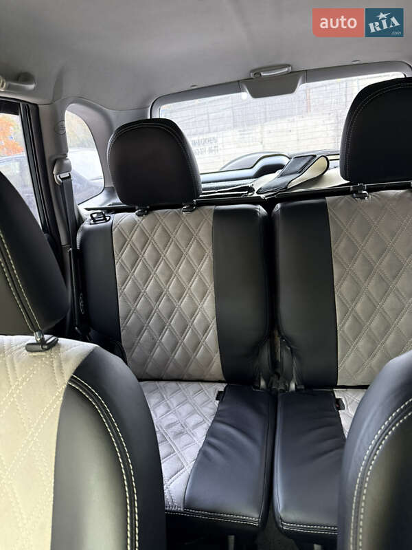 Внедорожник / Кроссовер Toyota RAV4 2004 в Киеве