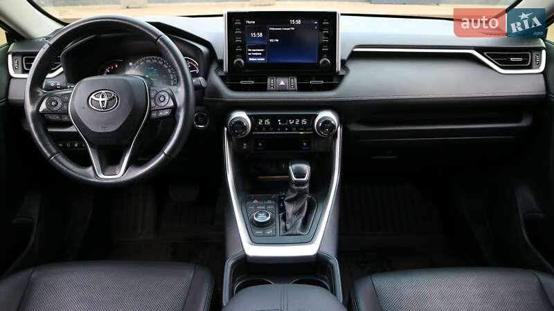 Позашляховик / Кросовер Toyota RAV4 2020 в Києві
