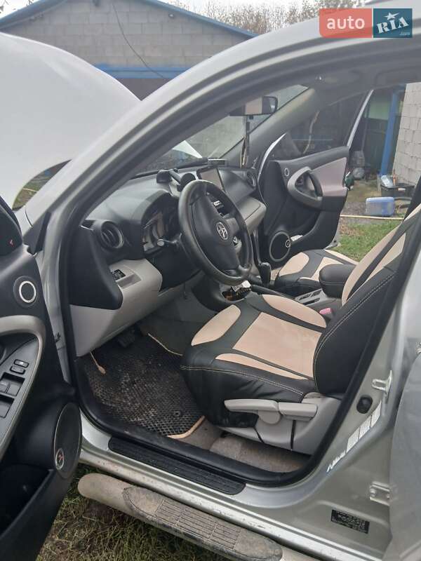 Внедорожник / Кроссовер Toyota RAV4 2007 в Умани