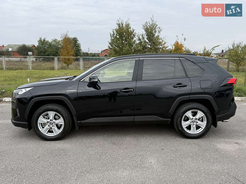 Позашляховик / Кросовер Toyota RAV4 2021 в Києві фото 10 Позашляховик / Кросовер Toyota RAV4 2021 в Києві