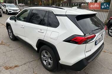 Внедорожник / Кроссовер Toyota RAV4 2025 в 